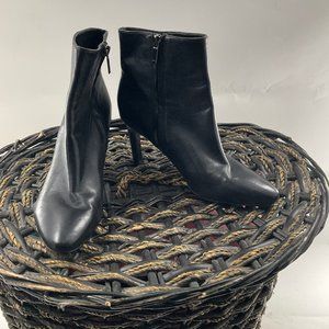 Marc Fisher LTD Women's MLZenetta Black Zip Up Ankle Booties Size 7.5M